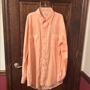 Like New - Vintage Malco Modes Western Shirt 
Pale Orange Size Large 17 1/2 35